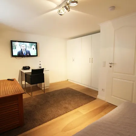 Sueder Wung 12, App 1 Apartamento *